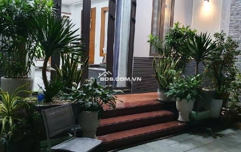 BÁN NHÀ MẶT PHỐ TRẦN HƯNG ĐẠO I QUẬN 5, HỒ CHÍ MINH - SỔ HỒNG CHÍNH CHỦ, DIỆN TÍCH 300M2, CHÍNH XÁC GIÁ 100 TRIỆU!